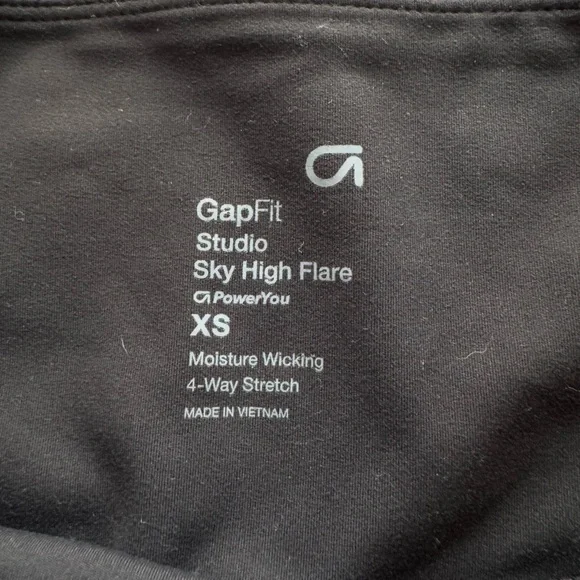 Black High-Waisted Leggings - Picture 3 of 3